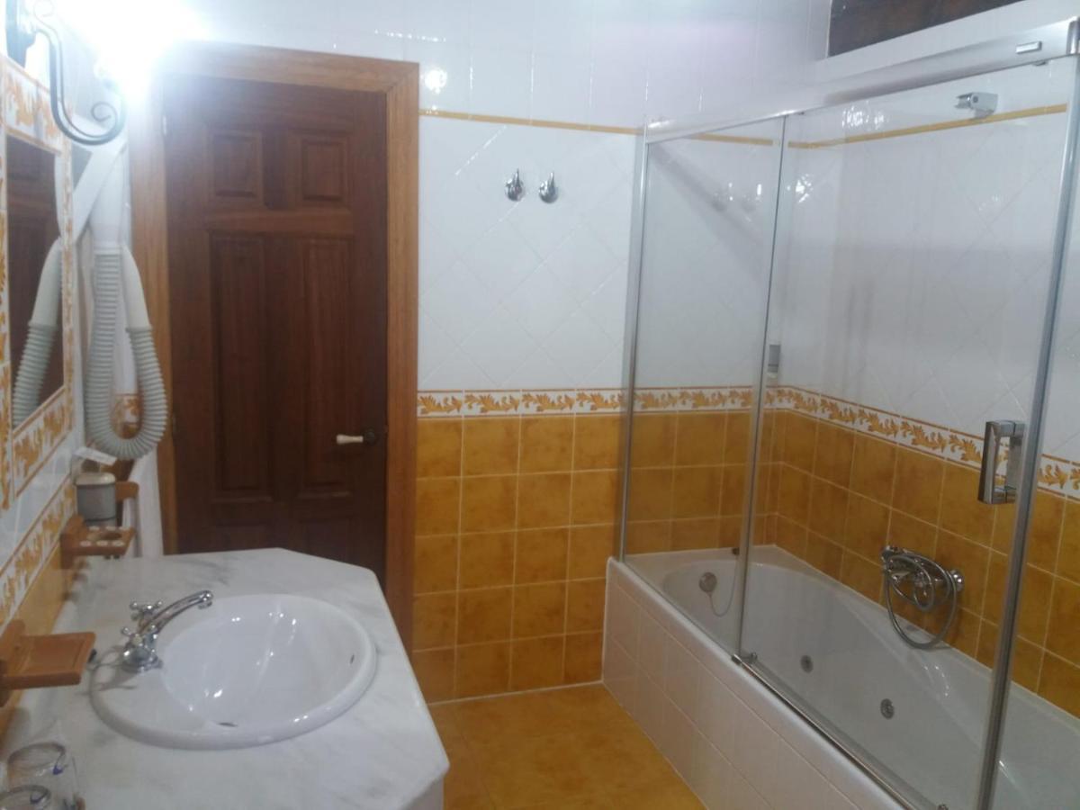 Hotel Rural El Angel De La Guarda Güemes Buitenkant foto